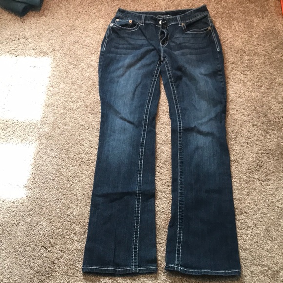 Size 7/8 long Maurice’s jean - Picture 1 of 4